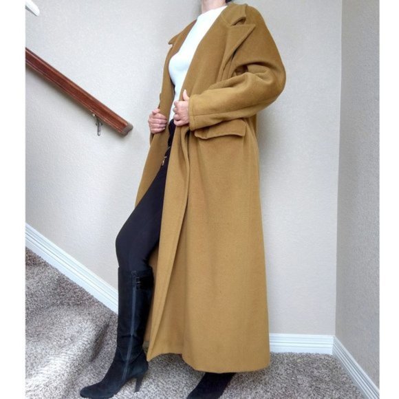 MaxMara Jackets & Blazers - Max Mara Wool & Cashmere Long Wrap Coat